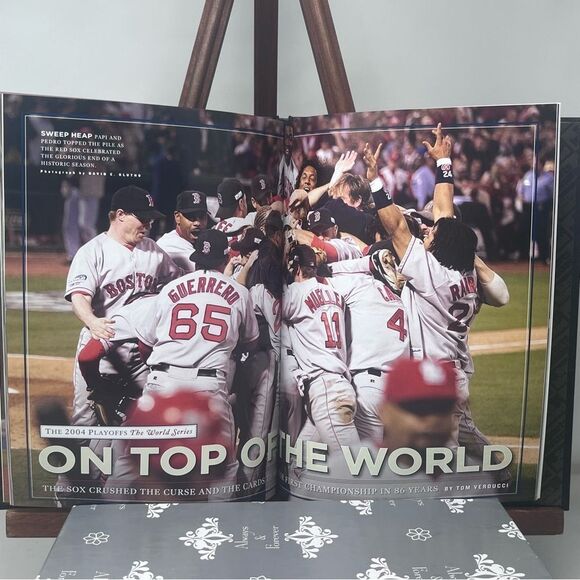 Sports Illustrated Boston Red Sox World Champions 2004 & Rawlings WS Baseball - Picture 5 of 5
